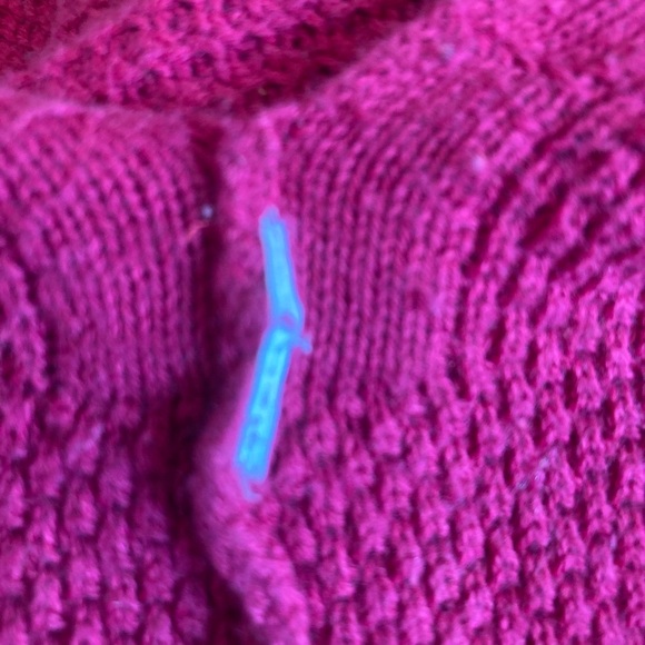 Small Sweater Bundle New York & Company NWT’S Sweater & Gap Sweater - Picture 9 of 12